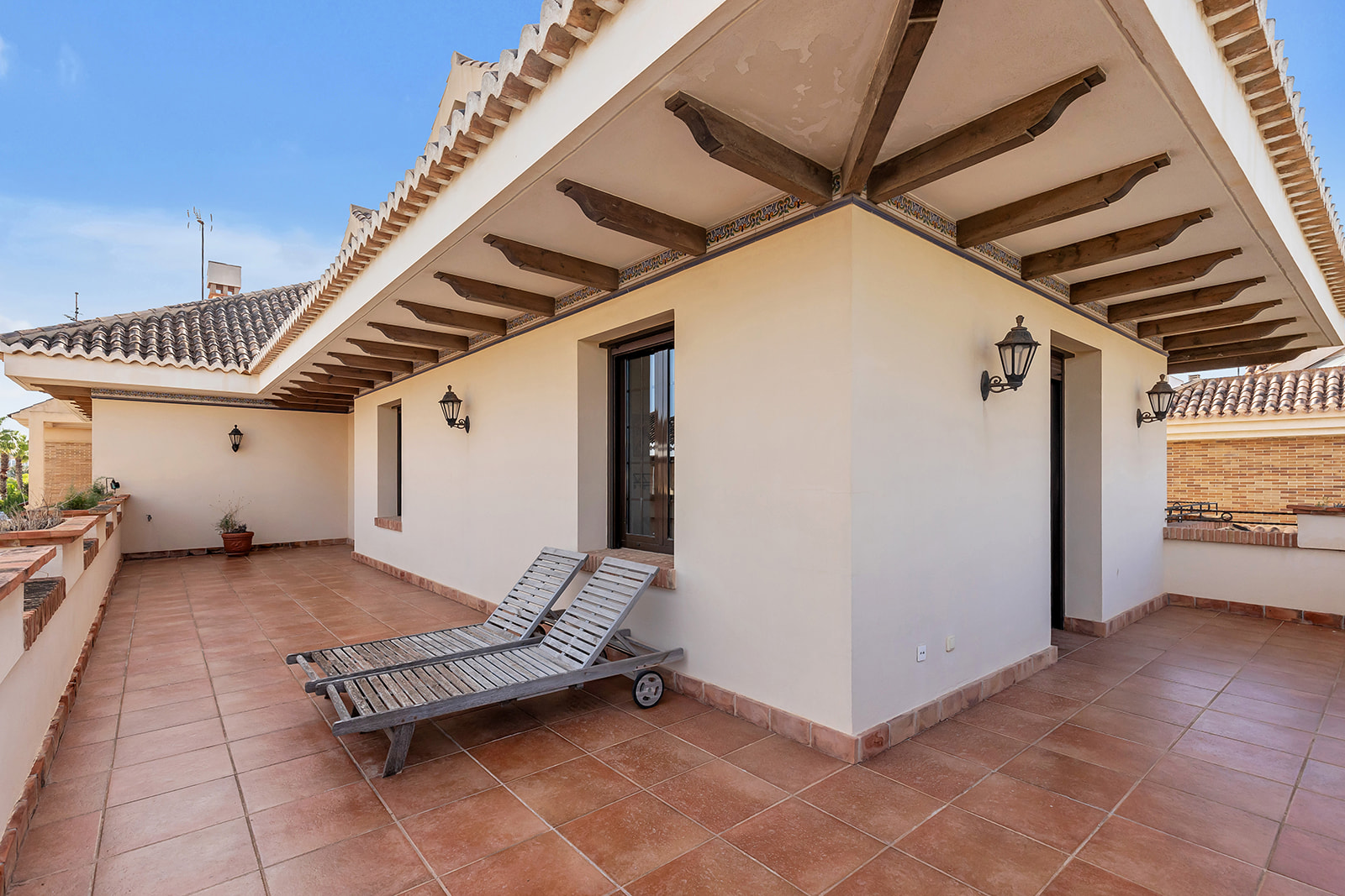 For sale - 6 Bedroom 6 Bathroom Villa in Torrevieja - La Veleta  - Alicante