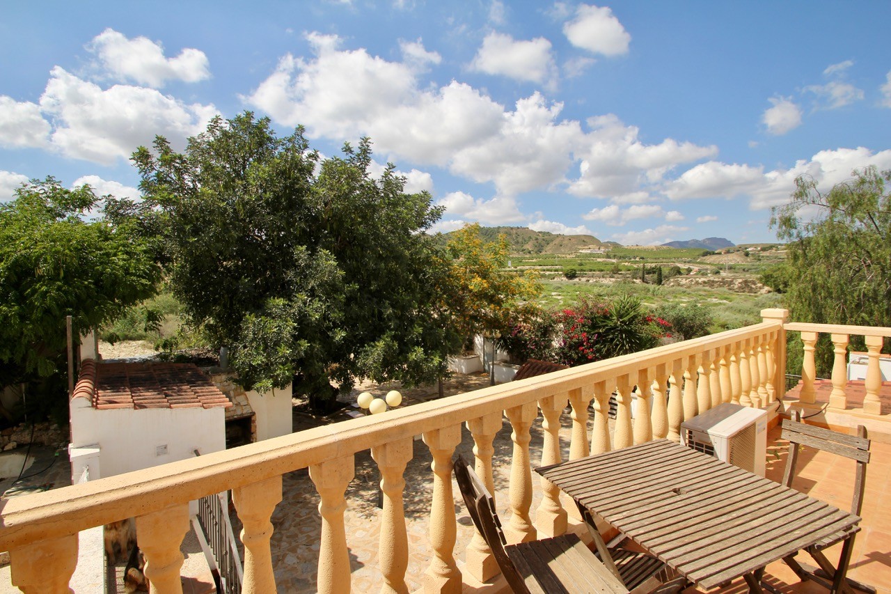 For sale - 4 Bedroom 2 Bathroom Villa in Close to Sucina - Fortuna  - Murcia