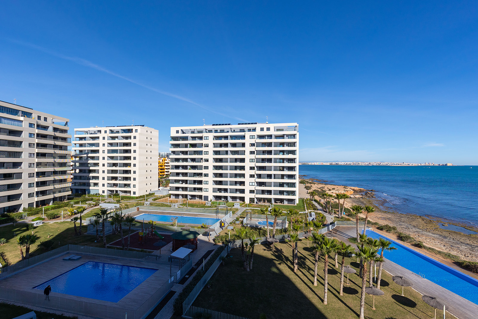 For sale - 2 Bedroom 2 Bathroom Apartment in Torrevieja - Punta Prima  - Alicante