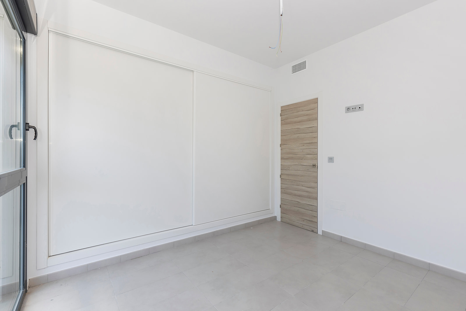 For sale - 3 Bedroom 2 Bathroom Villa in Villamartin - Orihuela Costa  - Alicante