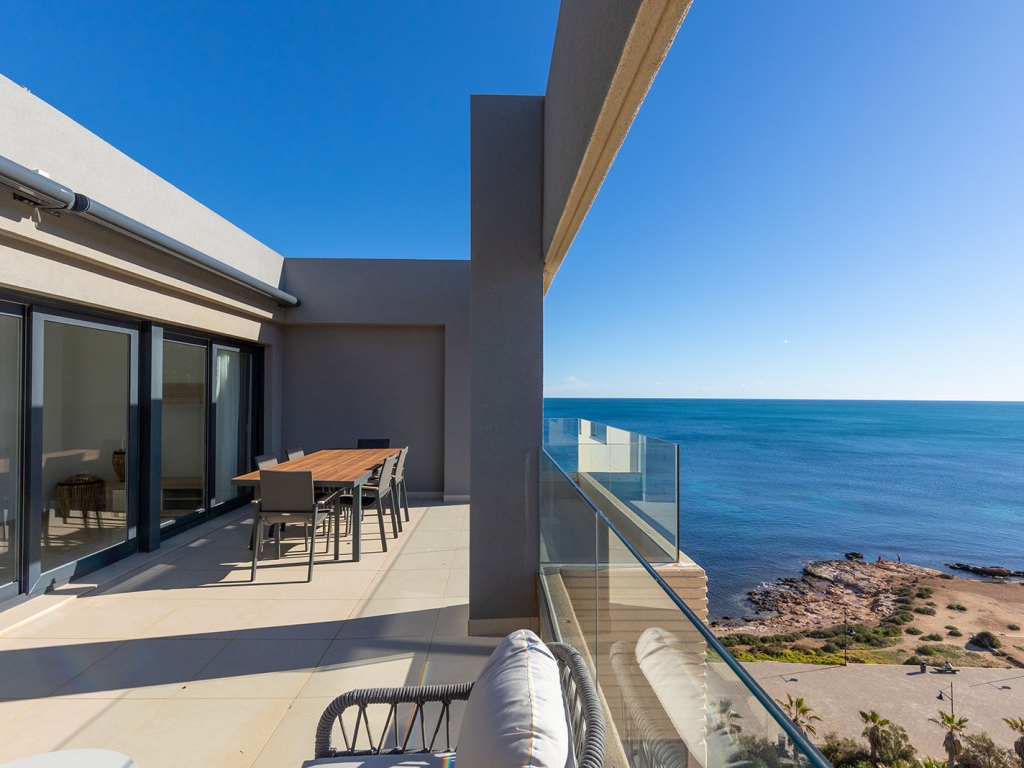 3 Bedroom 2 Bathroom Penthouse in Torrevieja