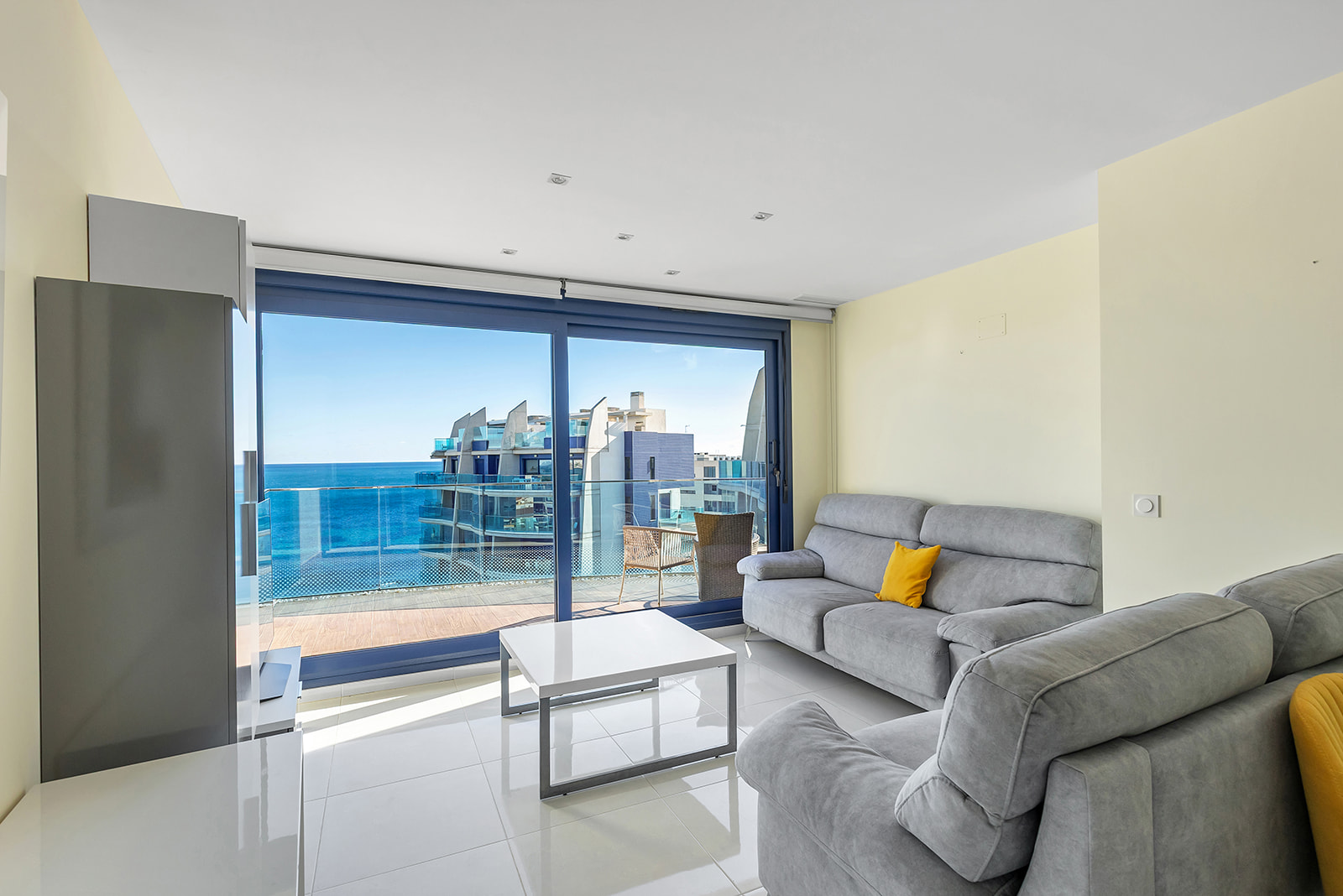 For sale - 2 Bedroom 2 Bathroom Penthouse in Torrevieja - Punta Prima  - Alicante