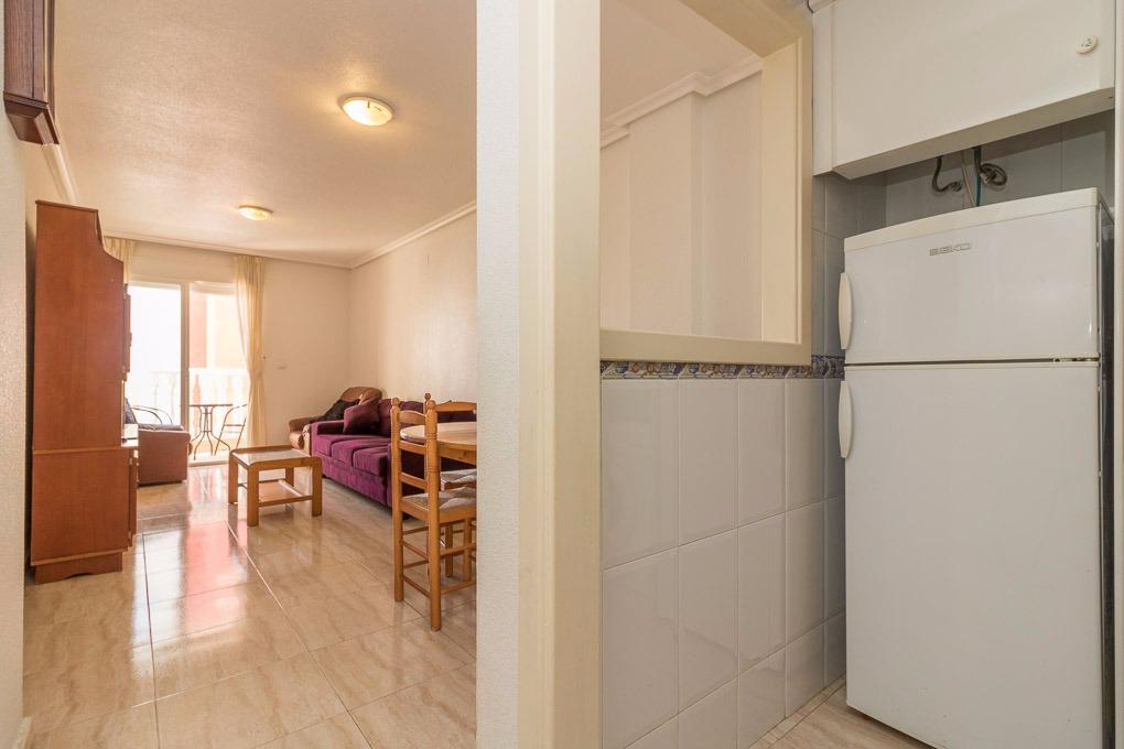 For sale - 2 Bedroom 1 Bathroom Apartment in Torrevieja - Centro  - Alicante