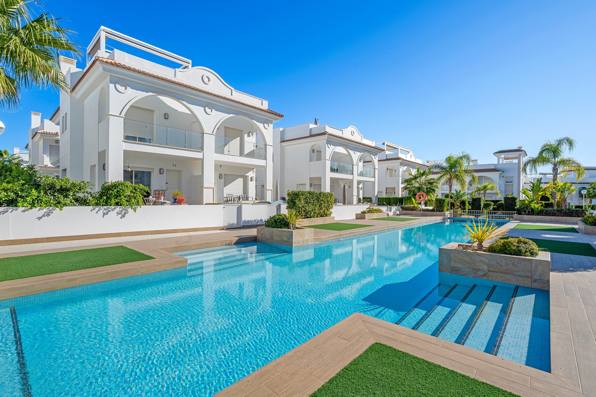 For sale - 3 Bedroom 3 Bathroom House - Townhouse in Rojales - Dona Pepa  - Alicante