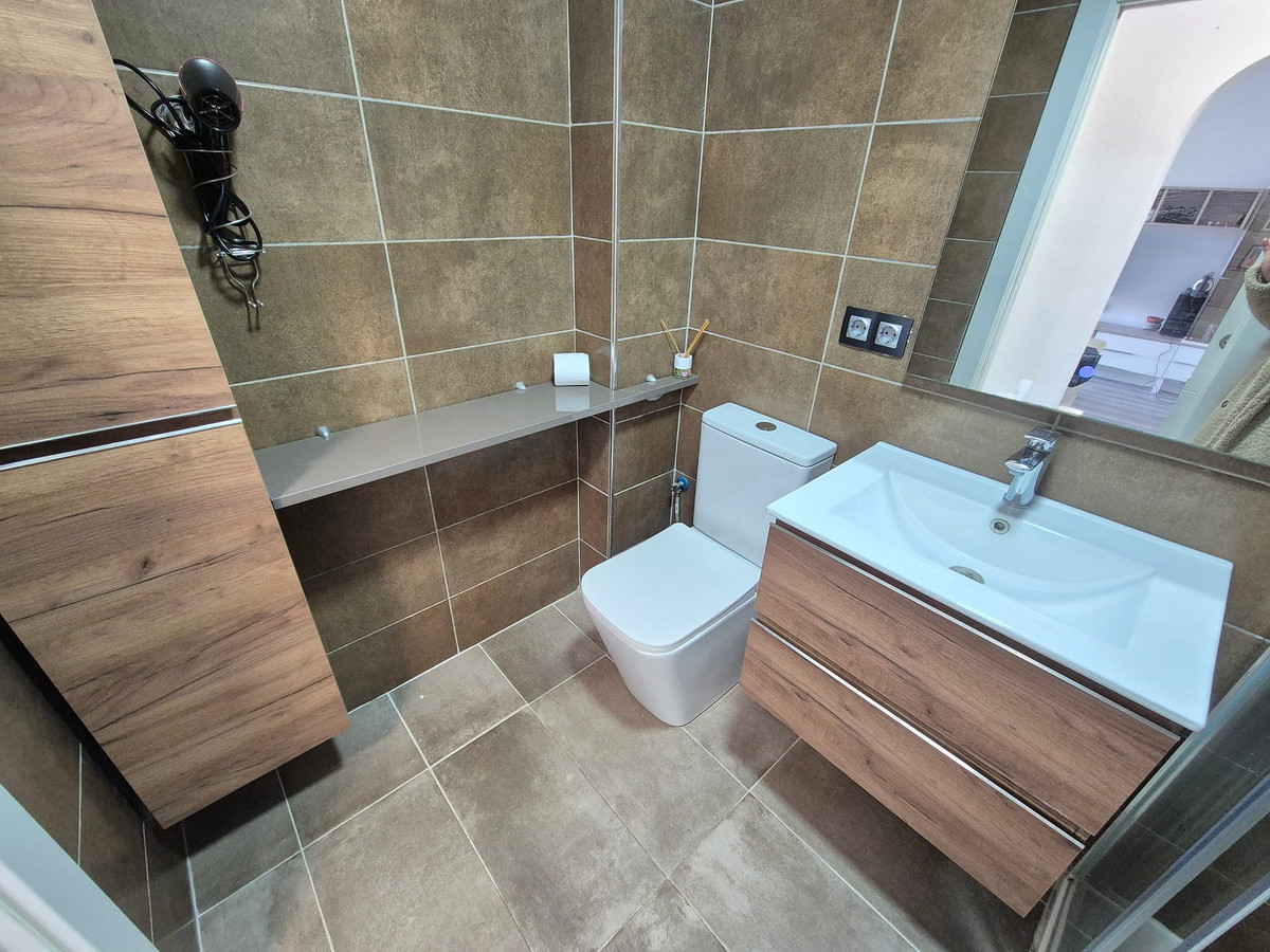 For sale - 3 Bedroom 2 Bathroom Penthouse in Playa Flamenca - La Florida  - Alicante