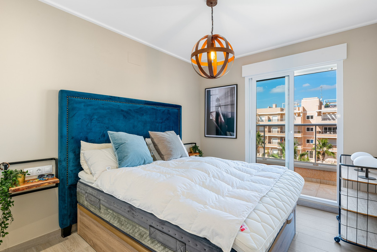For sale - 3 Bedroom 2 Bathroom Apartment - Penthouse in Orihuela - Los Dolses  - Alicante