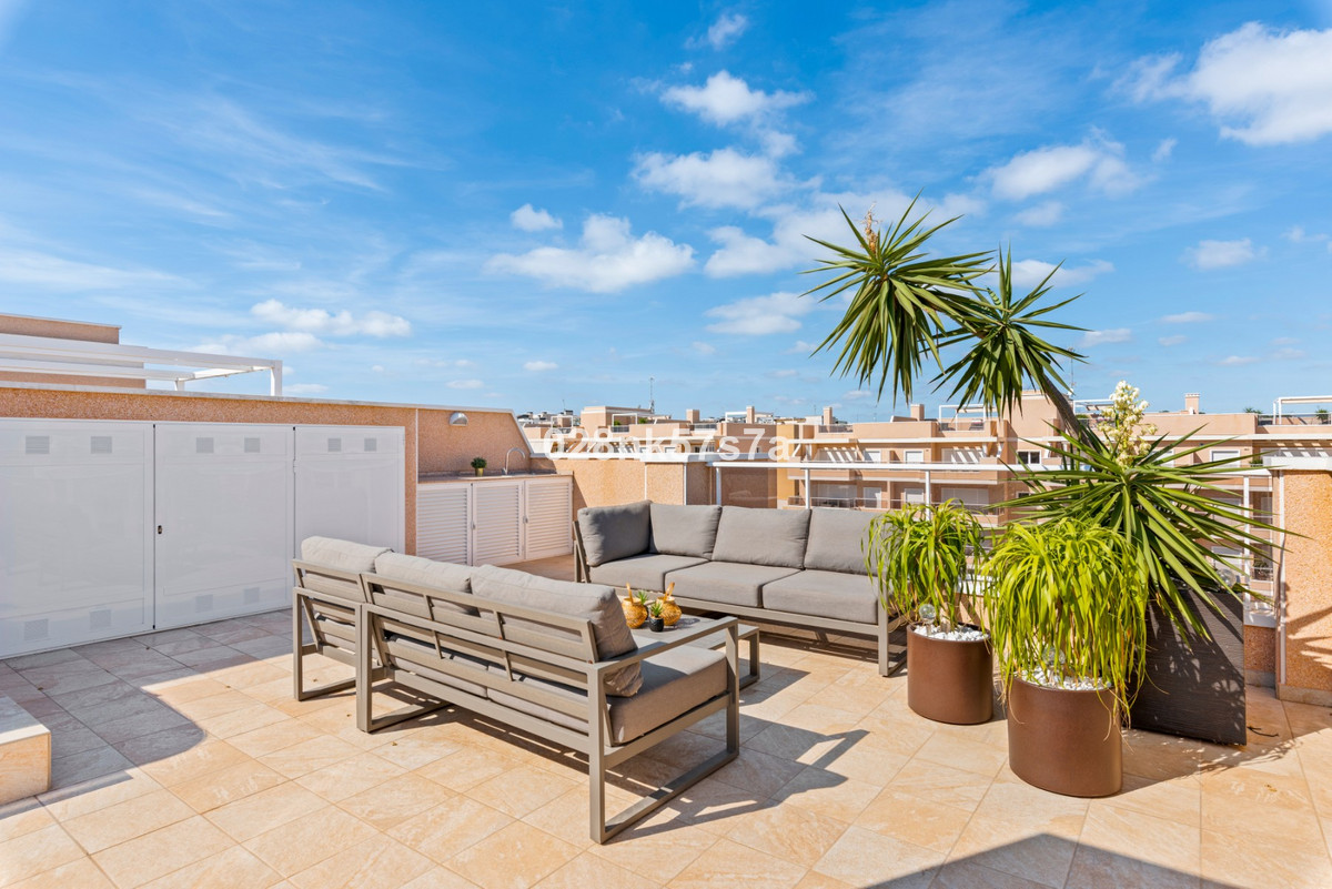 For sale - 3 Bedroom 2 Bathroom Apartment - Penthouse in Orihuela - Los Dolses  - Alicante