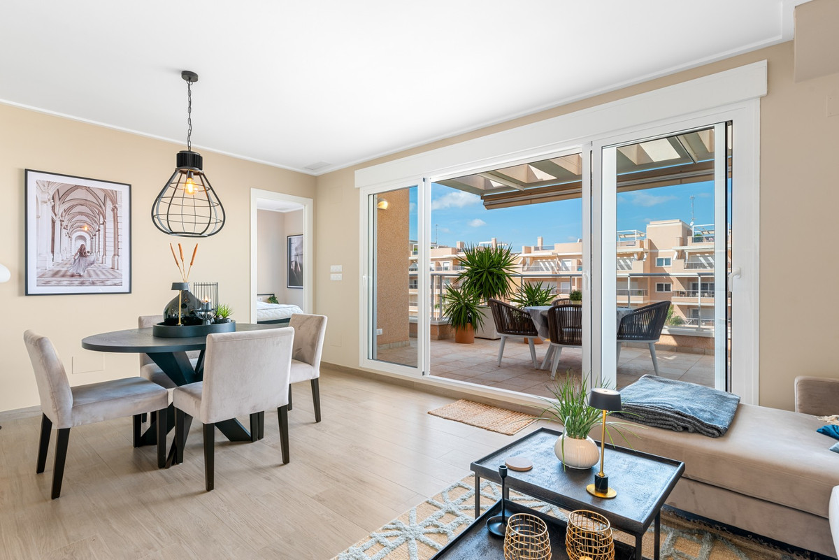 For sale - 3 Bedroom 2 Bathroom Apartment - Penthouse in Orihuela - Los Dolses  - Alicante