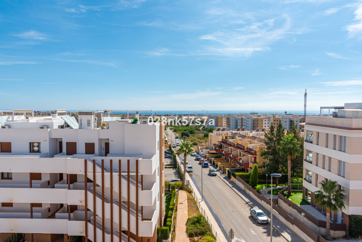 For sale - 3 Bedroom 2 Bathroom Apartment - Penthouse in Orihuela - Los Dolses  - Alicante