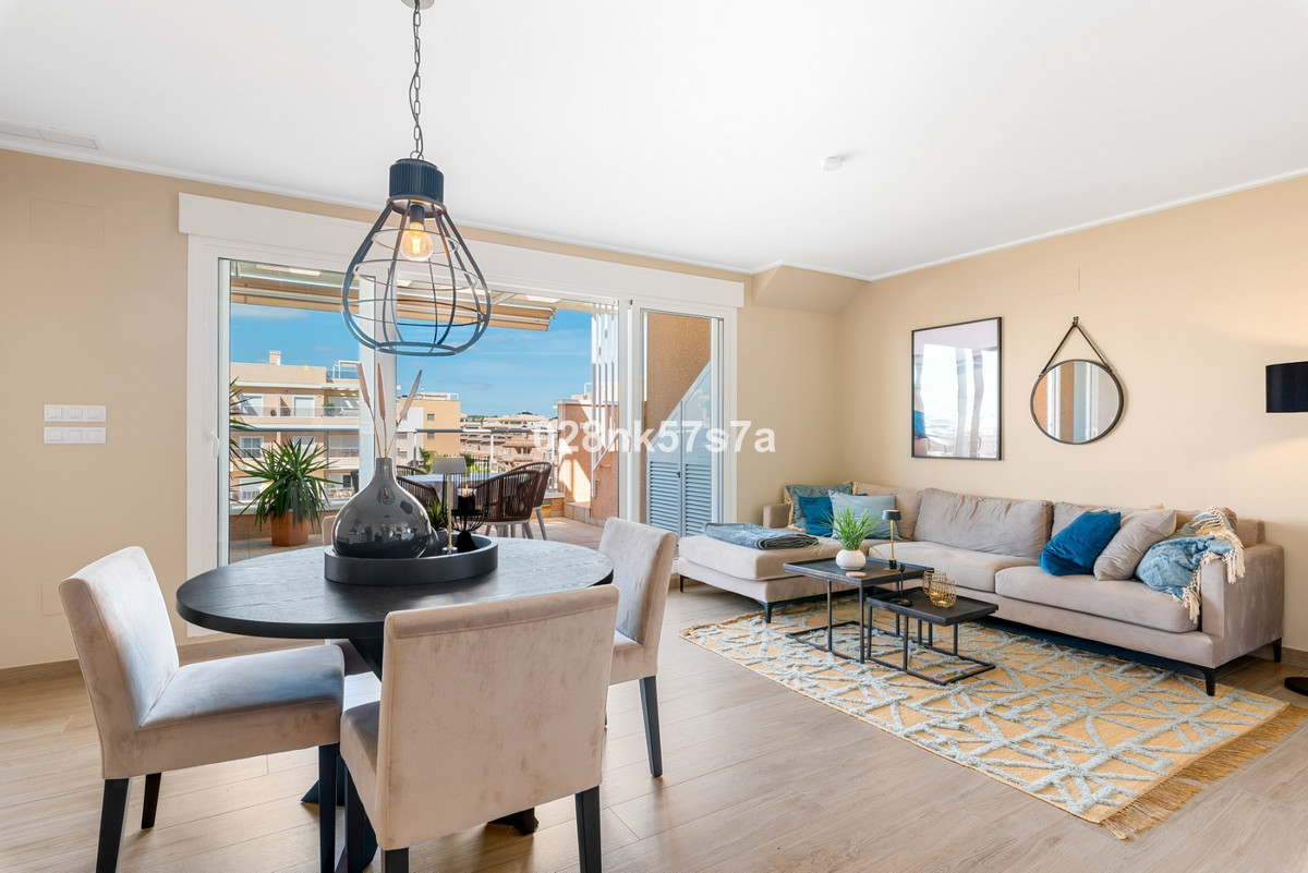 For sale - 3 Bedroom 2 Bathroom Apartment - Penthouse in Orihuela - Los Dolses  - Alicante