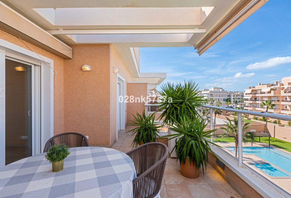 For sale - 3 Bedroom 2 Bathroom Apartment - Penthouse in Orihuela - Los Dolses  - Alicante
