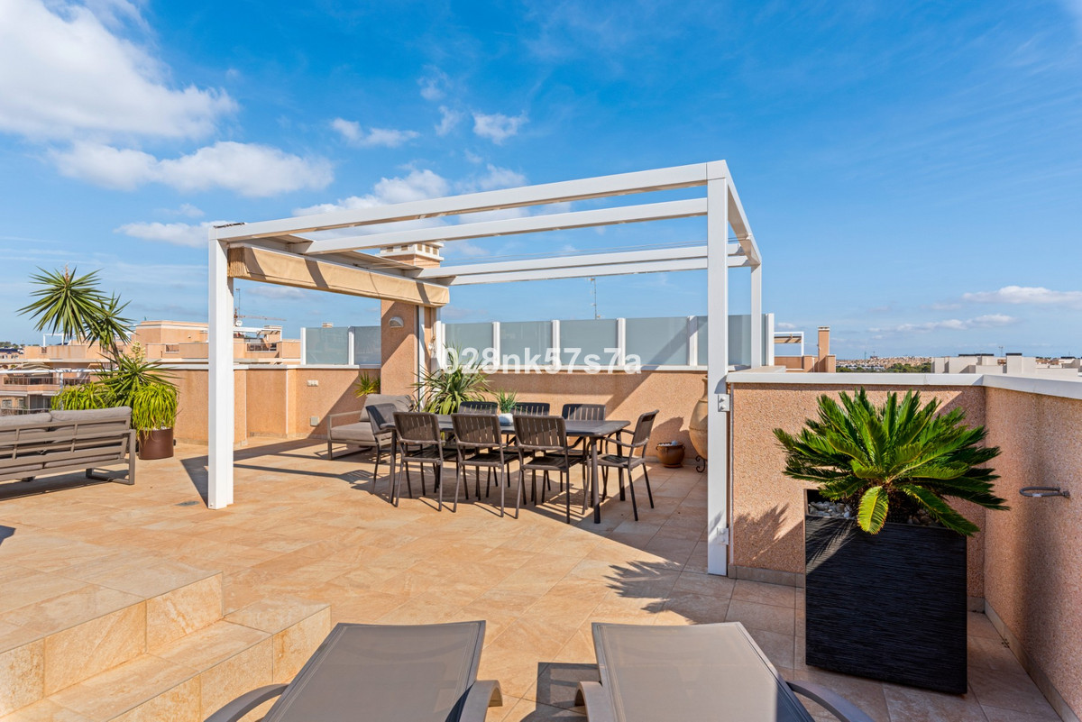 For sale - 3 Bedroom 2 Bathroom Apartment - Penthouse in Orihuela - Los Dolses  - Alicante