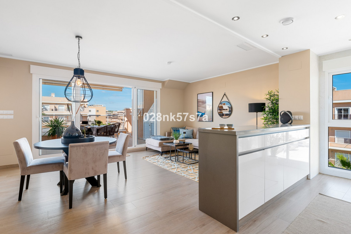 For sale - 3 Bedroom 2 Bathroom Apartment - Penthouse in Orihuela - Los Dolses  - Alicante