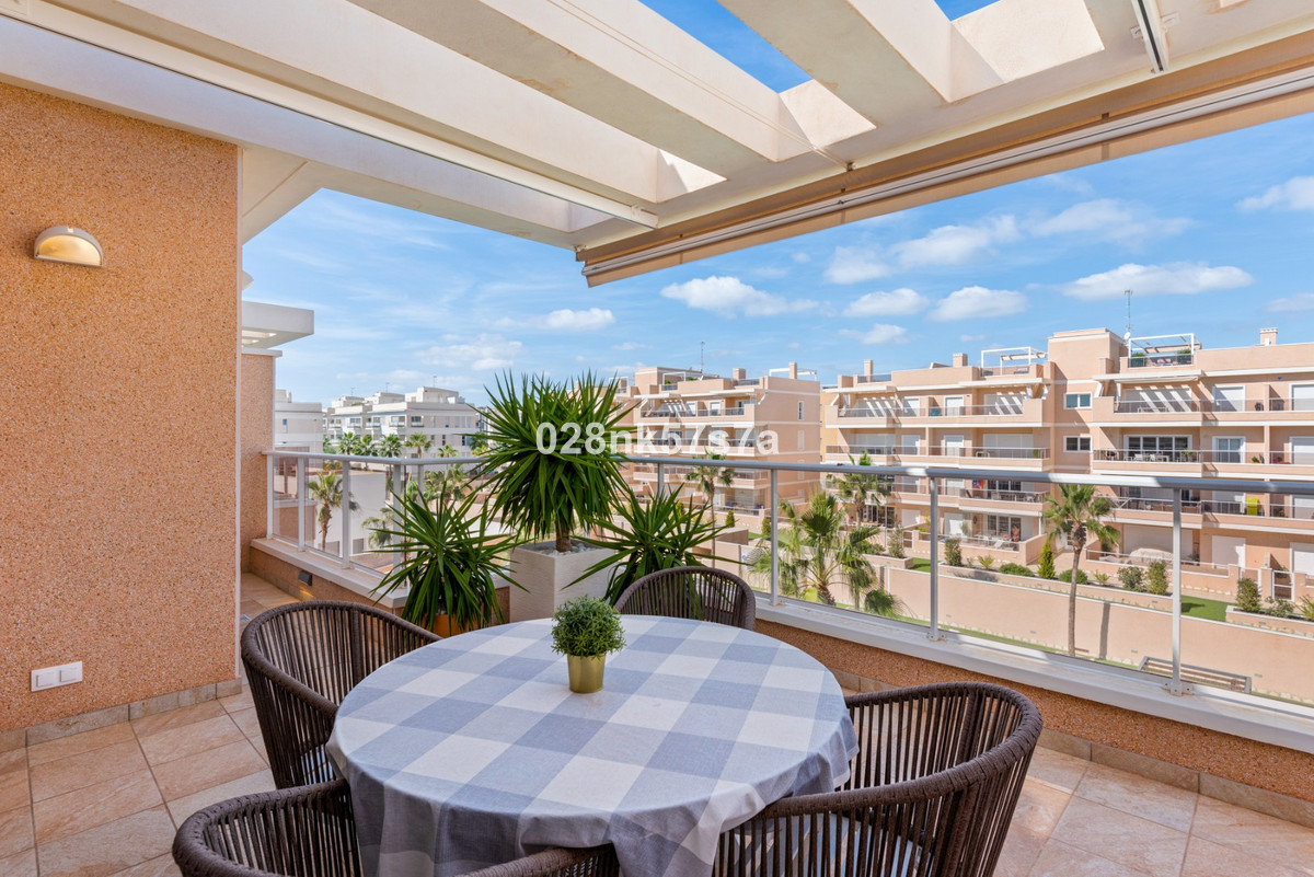 For sale - 3 Bedroom 2 Bathroom Apartment - Penthouse in Orihuela - Los Dolses  - Alicante