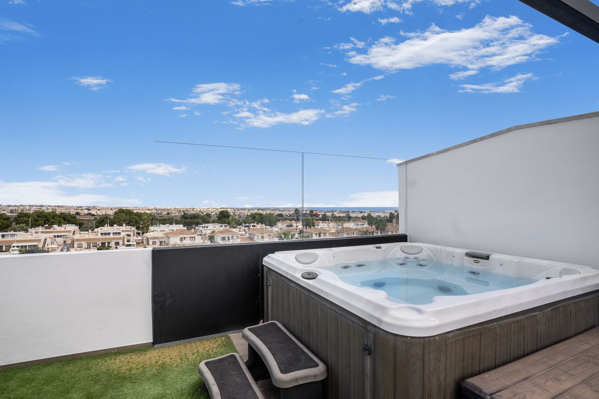 For sale - 3 Bedroom 2 Bathroom Apartment - Penthouse Duplex in Orihuela - Los Dolses  - Alicante