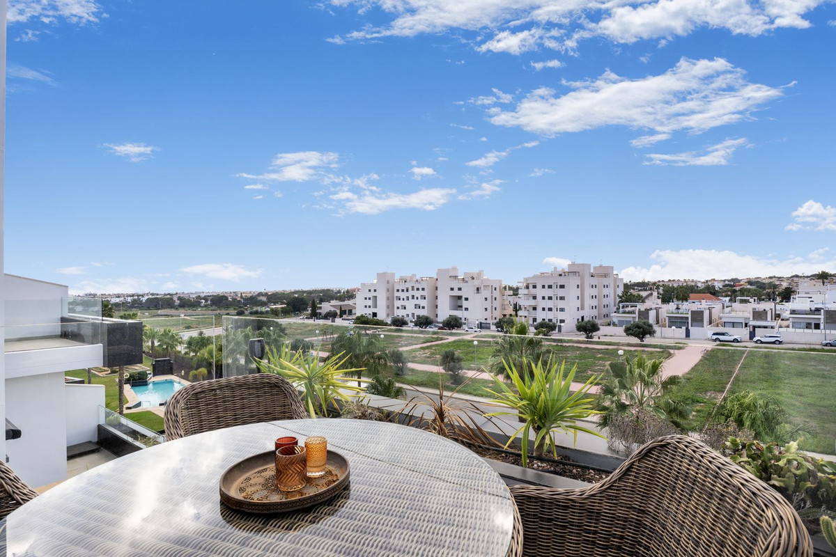 For sale - 3 Bedroom 2 Bathroom Apartment - Penthouse Duplex in Orihuela - Los Dolses  - Alicante