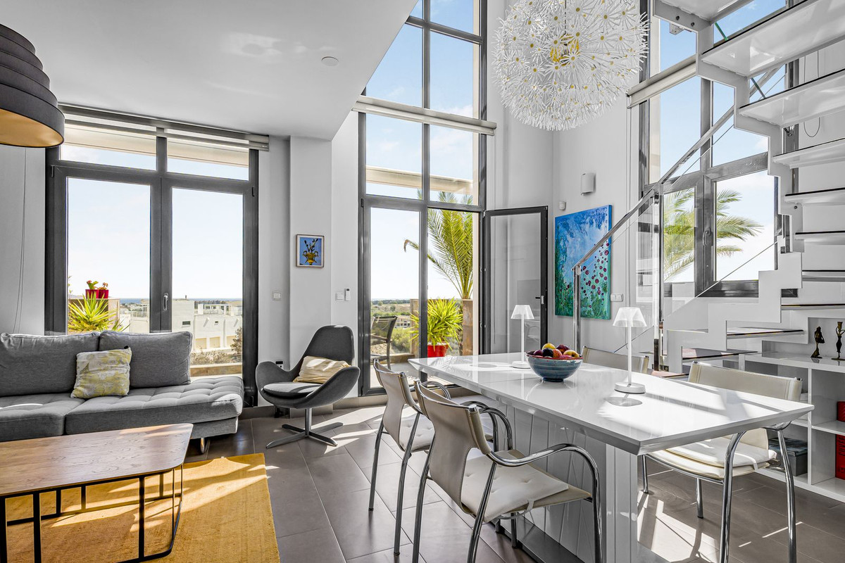 For sale - 3 Bedroom 2 Bathroom Penthouse in Las Ramblas Villamartin - Las Ramblas Golf  - Alicante