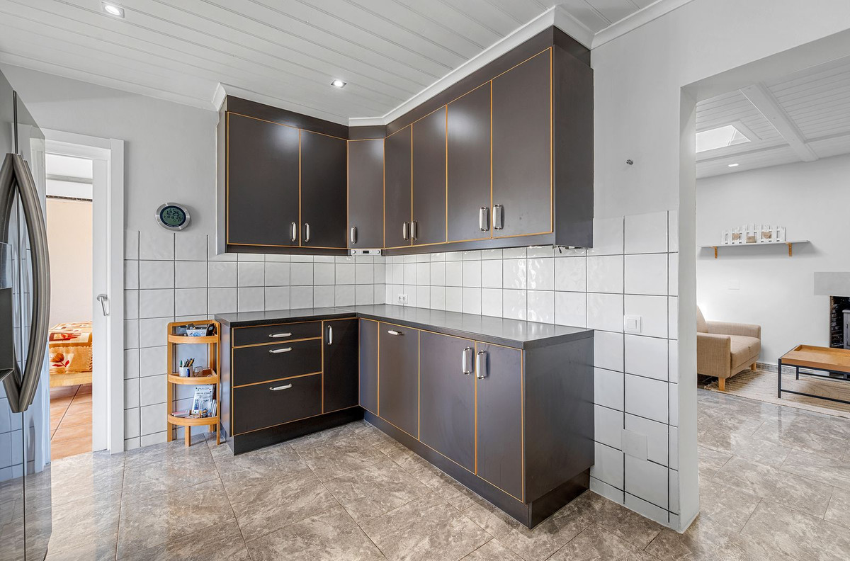 For sale - 7 Bedroom 3 Bathroom House - Detached Villa in Rojales - Rojales Centro  - Alicante