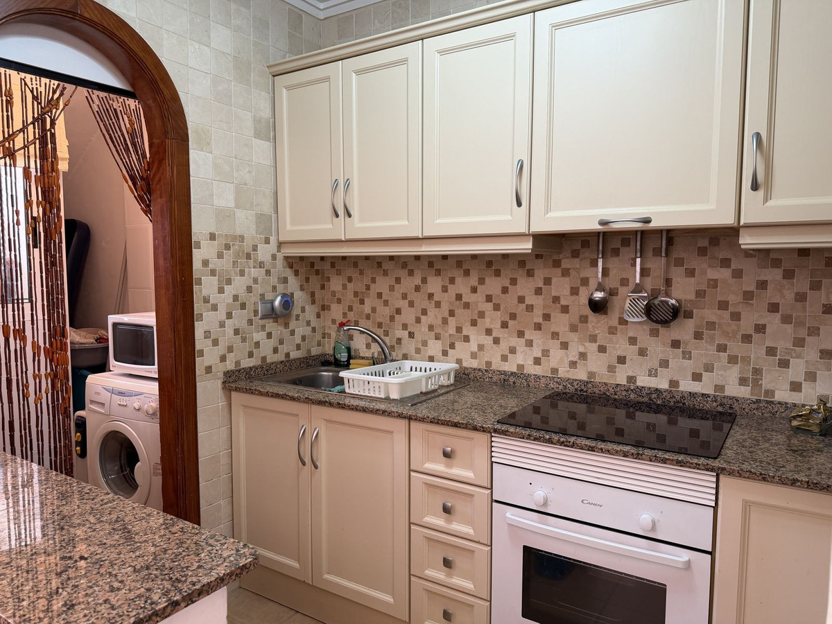 For sale - 2 Bedroom 1 Bathroom Townhouse in Villamartin - Orihuela Costa  - Alicante