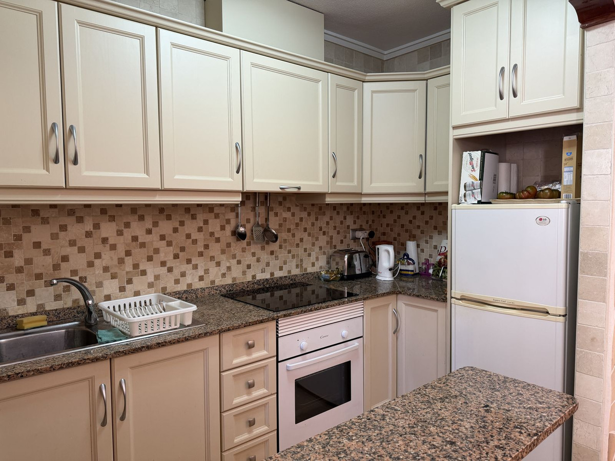 For sale - 2 Bedroom 1 Bathroom Townhouse in Villamartin - Orihuela Costa  - Alicante