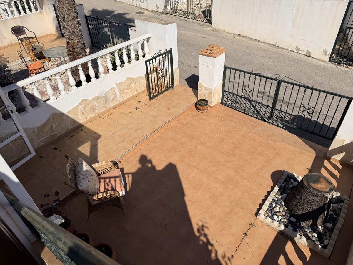 For sale - 2 Bedroom 1 Bathroom Townhouse in Villamartin - Orihuela Costa  - Alicante