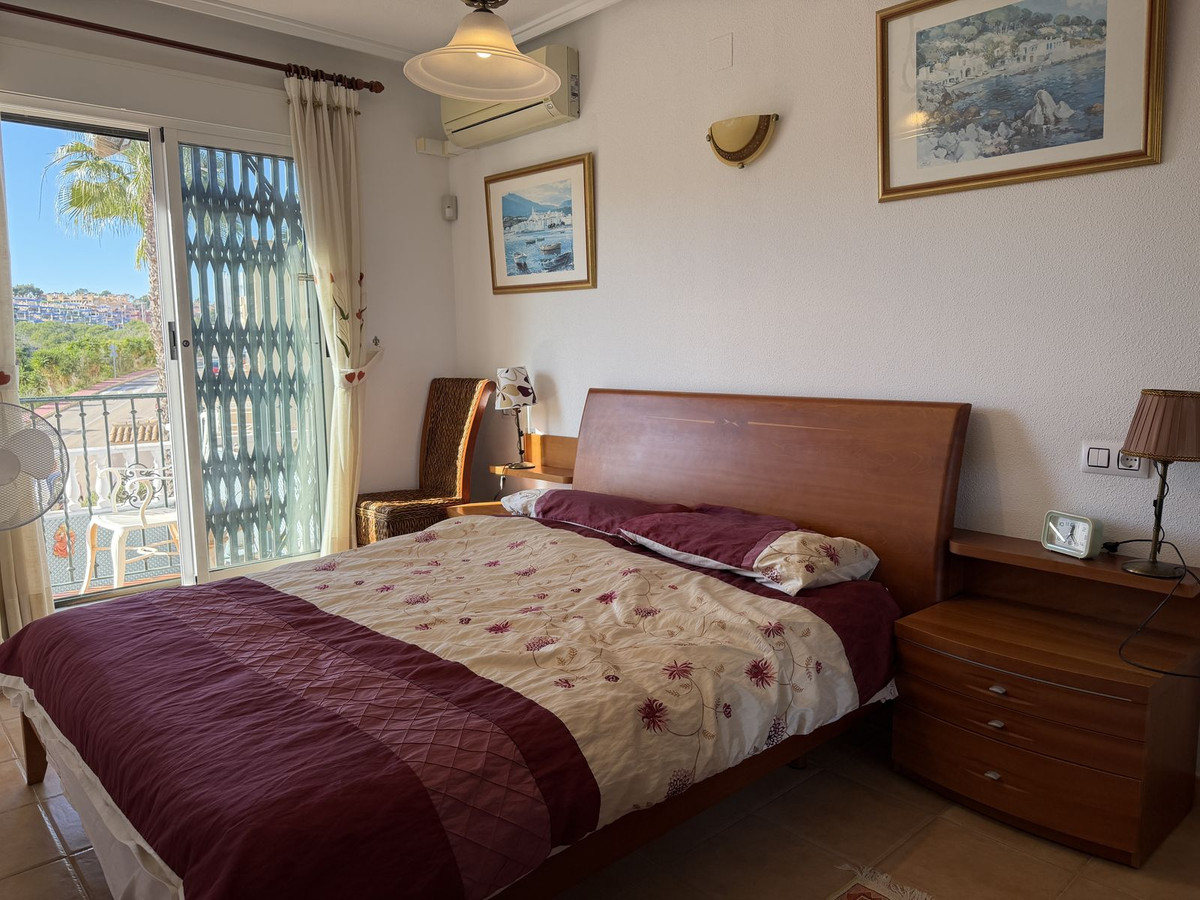 For sale - 2 Bedroom 1 Bathroom Townhouse in Villamartin - Orihuela Costa  - Alicante