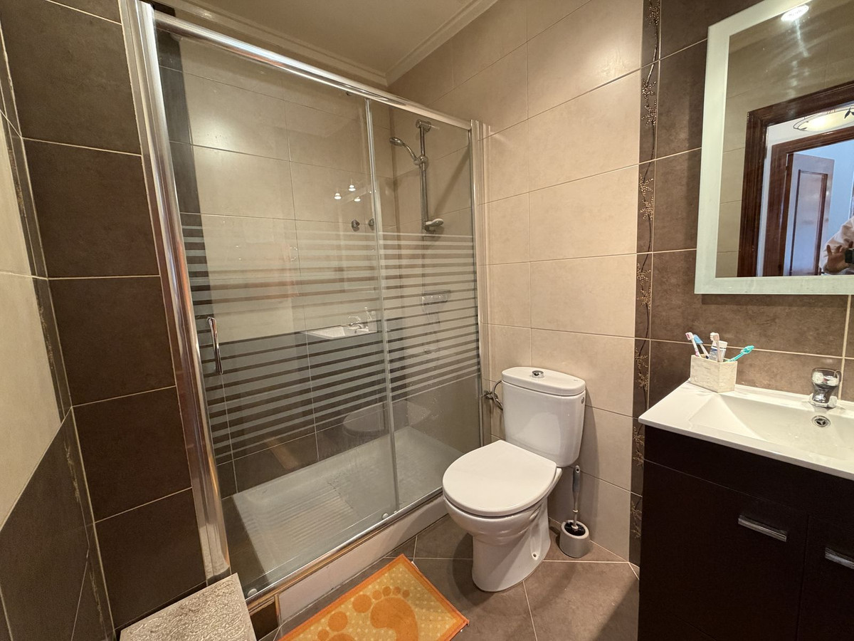 For sale - 2 Bedroom 1 Bathroom Townhouse in Villamartin - Orihuela Costa  - Alicante