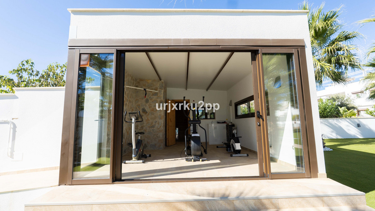 For sale - 3 Bedroom 2 Bathroom Apartment - Top Floor Apartment in Pilar de la Horadada - Torre de la Horadada  - Alicante