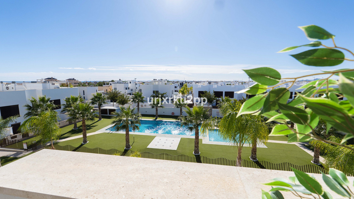 For sale - 3 Bedroom 2 Bathroom Apartment - Top Floor Apartment in Pilar de la Horadada - Torre de la Horadada  - Alicante