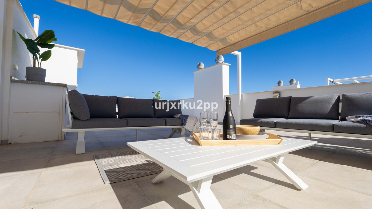 For sale - 3 Bedroom 2 Bathroom Apartment - Top Floor Apartment in Pilar de la Horadada - Torre de la Horadada  - Alicante