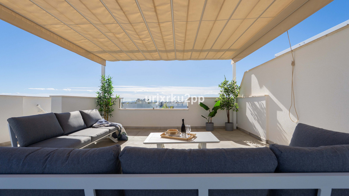 For sale - 3 Bedroom 2 Bathroom Apartment - Top Floor Apartment in Pilar de la Horadada - Torre de la Horadada  - Alicante