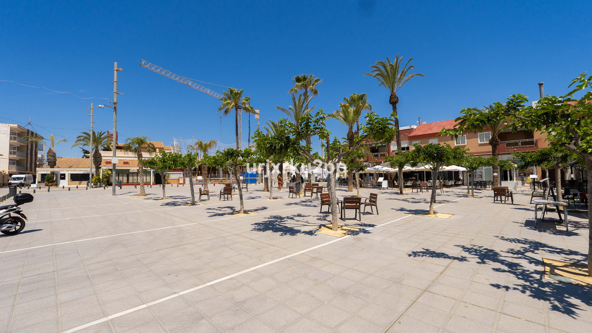 For sale - 3 Bedroom 2 Bathroom Apartment - Top Floor Apartment in Pilar de la Horadada - Torre de la Horadada  - Alicante