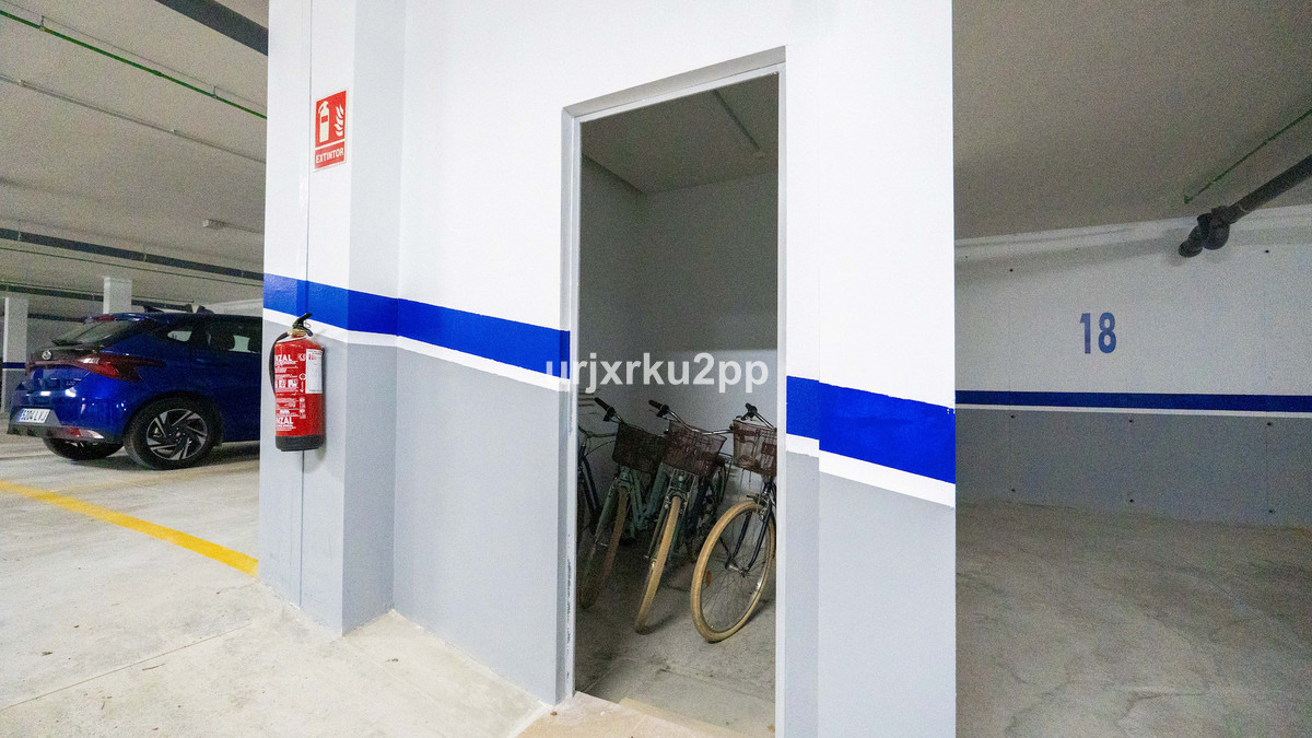 For sale - 3 Bedroom 2 Bathroom Apartment - Top Floor Apartment in Pilar de la Horadada - Torre de la Horadada  - Alicante