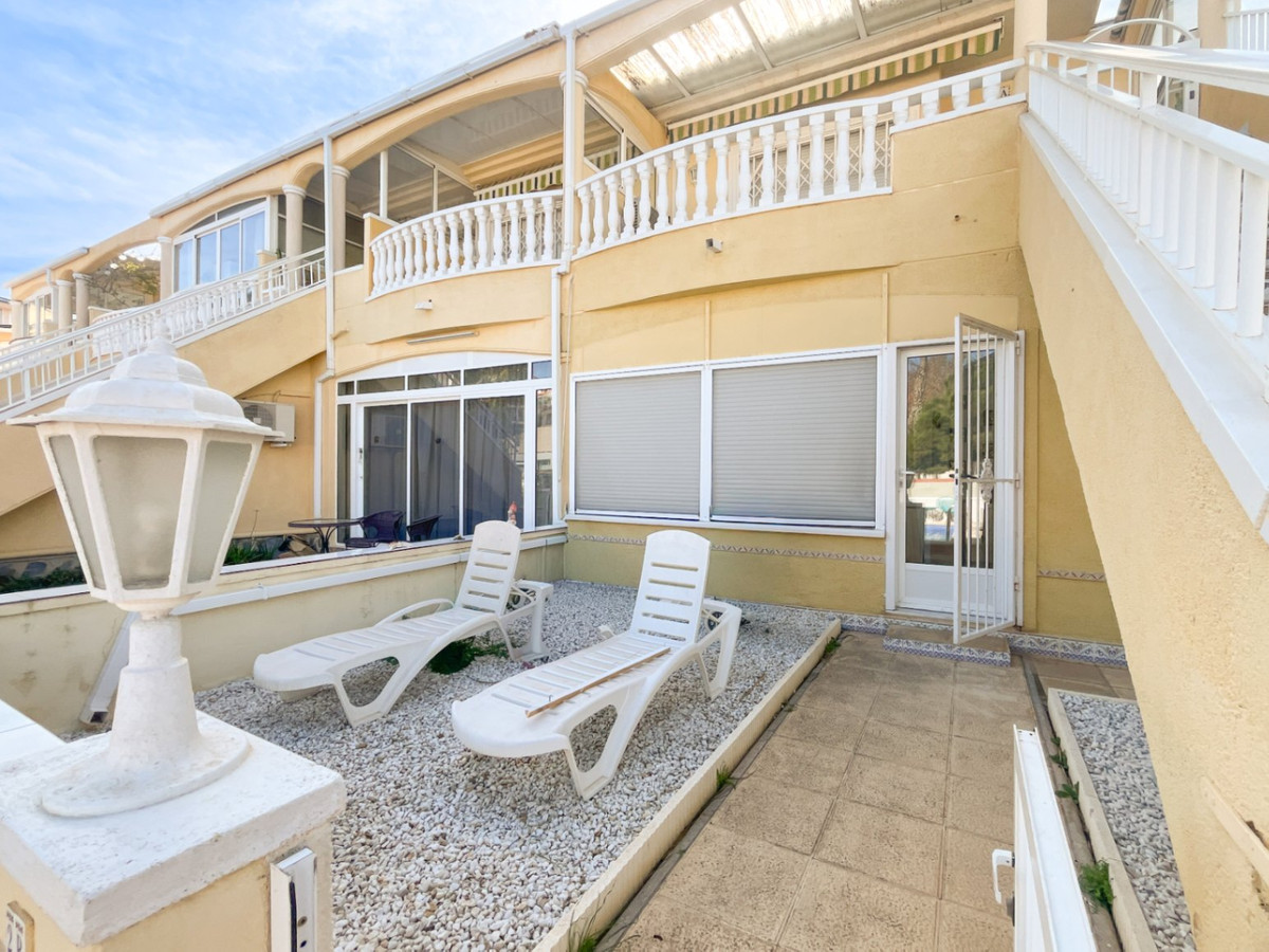 For sale - 2 Bedroom 1 Bathroom Ground Floor Apartment in La Mata - La Mata  - Alicante