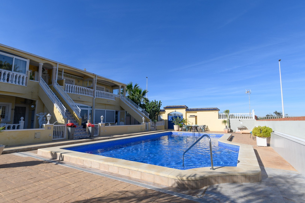 For sale - 2 Bedroom 1 Bathroom Ground Floor Apartment in La Mata - La Mata  - Alicante