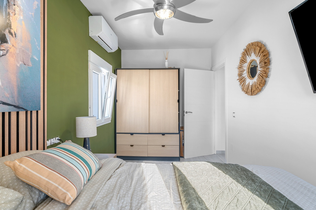 For sale - 5 Bedroom 3 Bathroom House - Detached Villa in Rojales - Ciudad Quesada  - Alicante