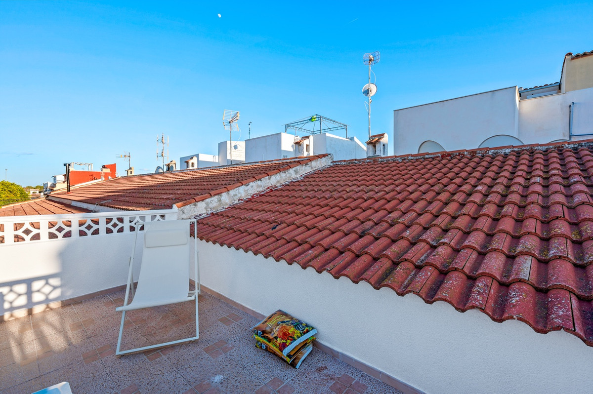 For sale - 2 Bedroom 1 Bathroom House - Townhouse in Torrevieja - El Chaparral  - Alicante