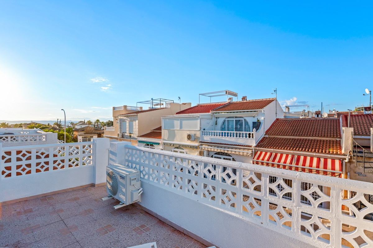 For sale - 2 Bedroom 1 Bathroom House - Townhouse in Torrevieja - El Chaparral  - Alicante