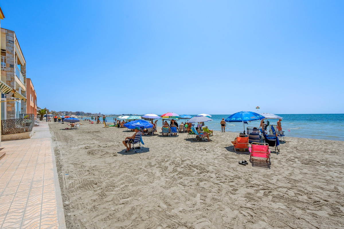 For sale - 2 Bedroom 1 Bathroom Apartment - Middle Floor Apartment in Santa Pola - Santa Pola Centro  - Alicante