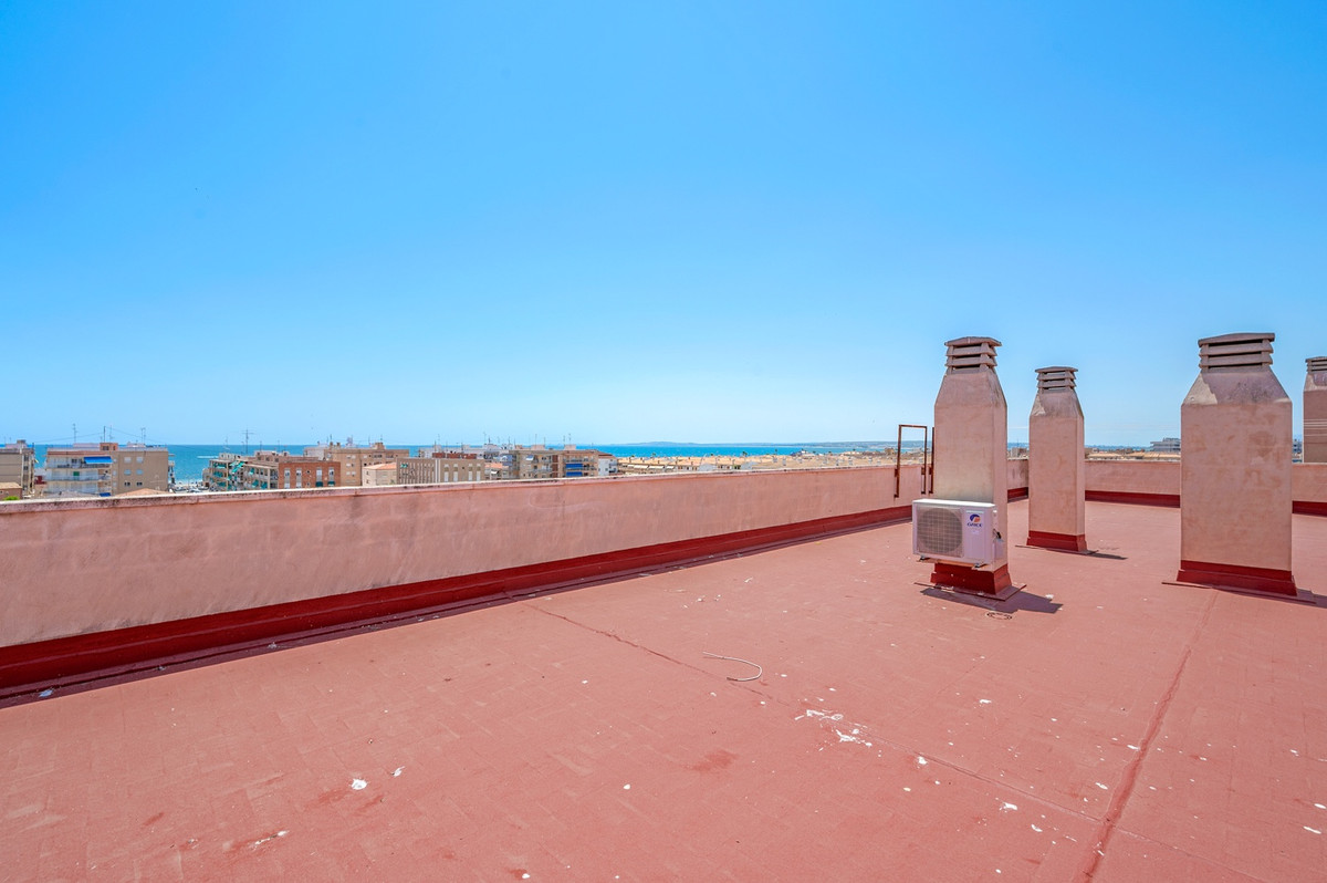 For sale - 2 Bedroom 1 Bathroom Apartment - Middle Floor Apartment in Santa Pola - Santa Pola Centro  - Alicante