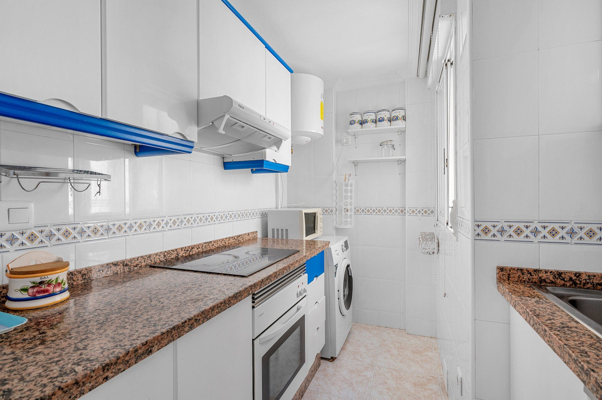 For sale - 2 Bedroom 1 Bathroom Apartment - Middle Floor Apartment in Santa Pola - Santa Pola Centro  - Alicante