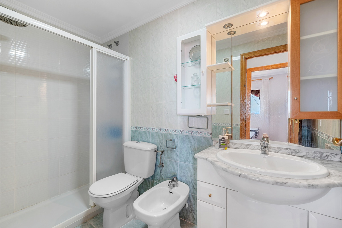 For sale - 2 Bedroom 1 Bathroom Apartment - Middle Floor Apartment in Santa Pola - Santa Pola Centro  - Alicante