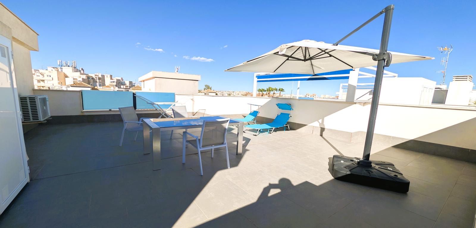 Sold - SOLD! 2 Bedroom 2 Bathroom Penthouse apartment in Torrevieja - Calle Maestro Francisco Casanovas - Alicante