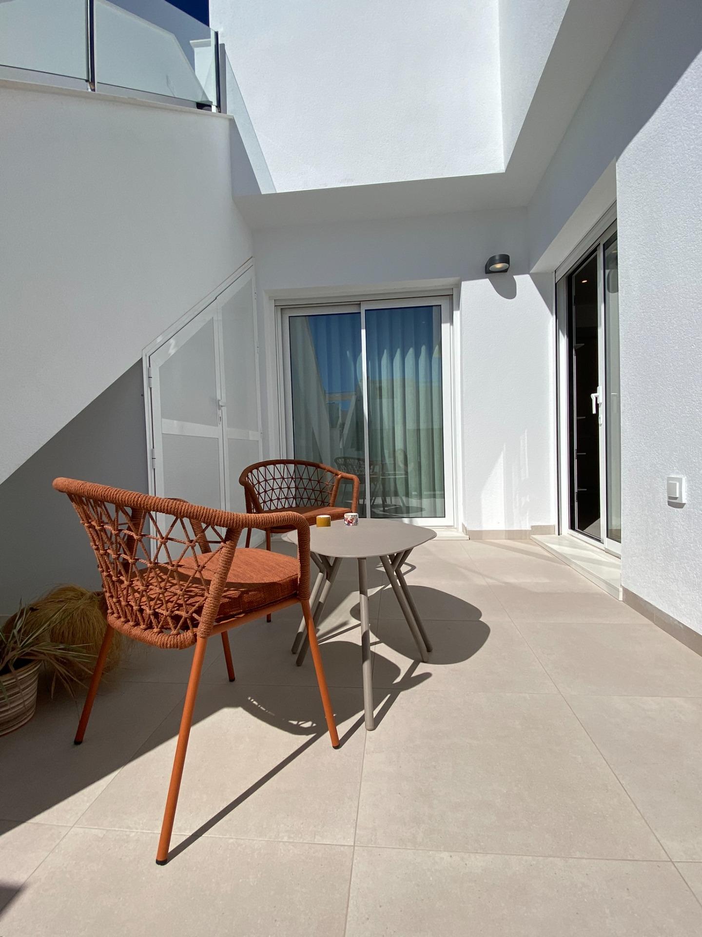 For sale - 3 Bedroom 2 Bathroom Bungalow in Pilar de La Horadada - pueblo  - Alicante