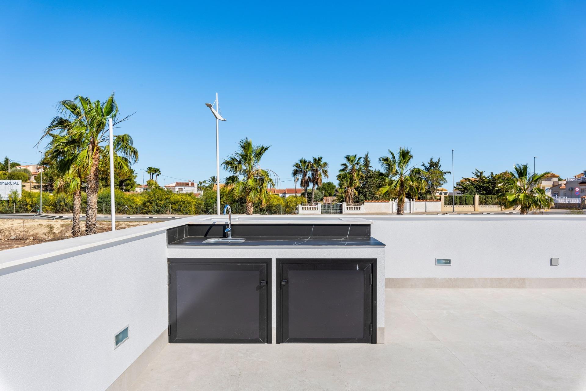For sale - 3 Bedroom 2 Bathroom Villa in Algorfa - La Finca Golf  - Alicante