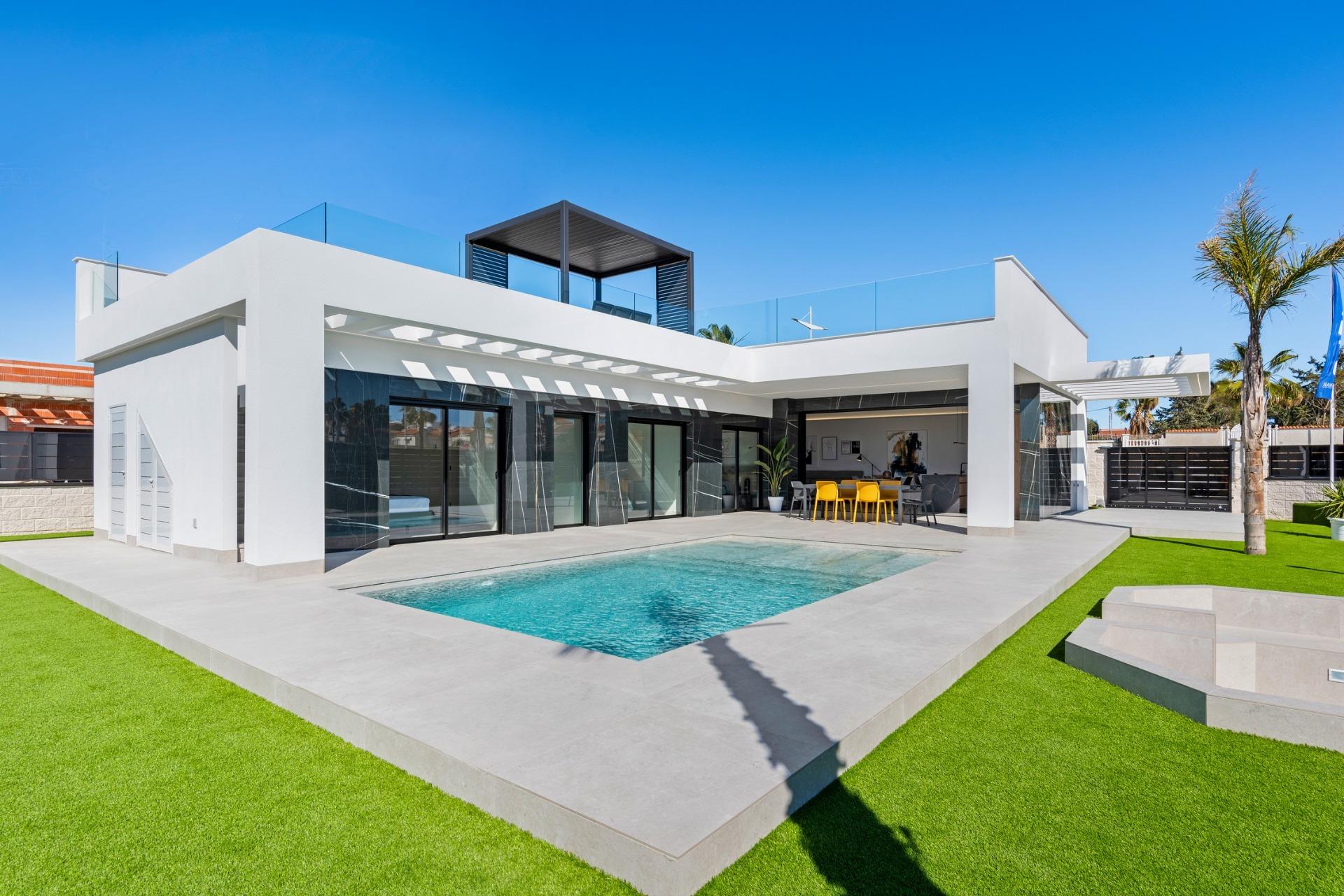For sale - 3 Bedroom 2 Bathroom Villa in Algorfa - La Finca Golf  - Alicante