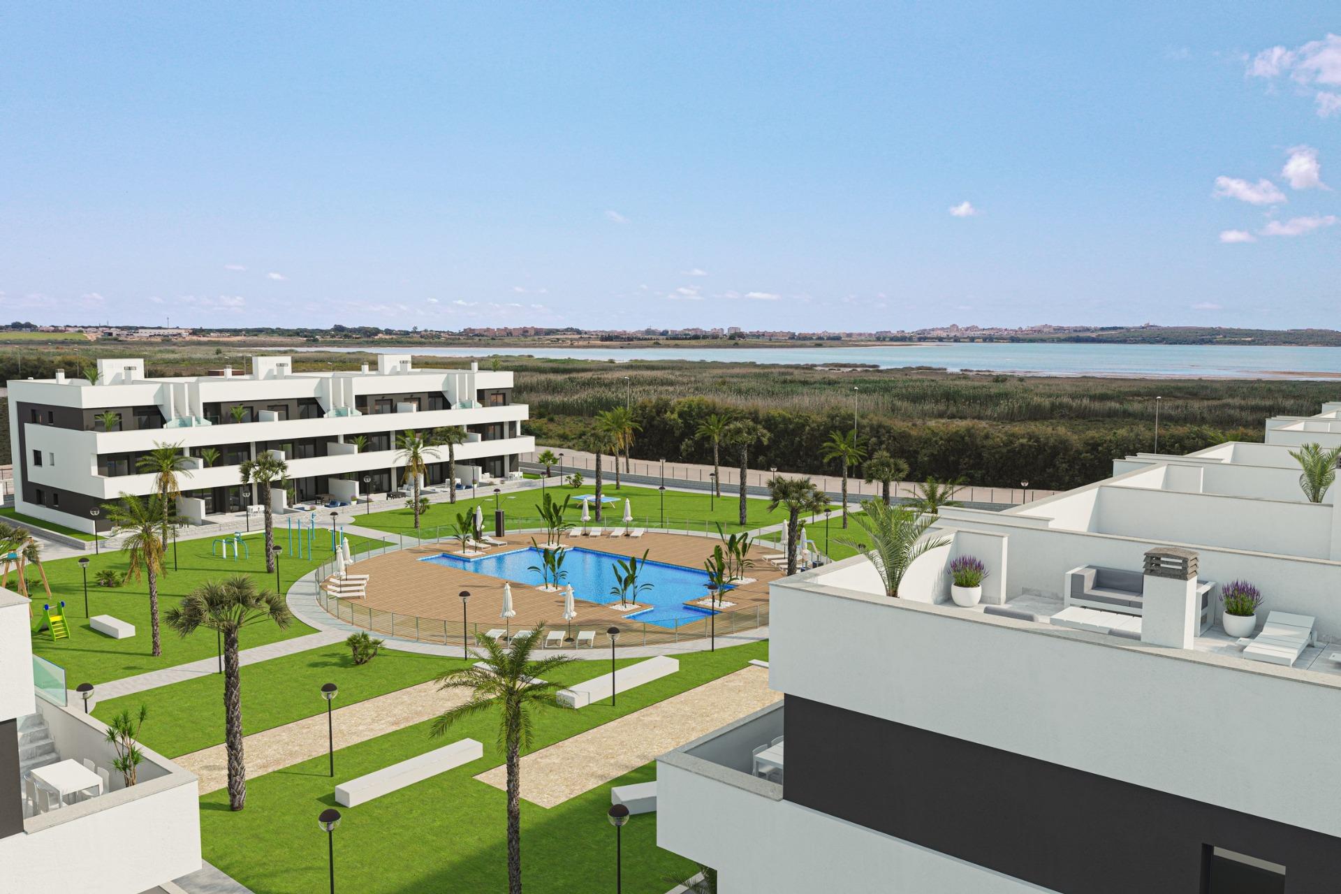 For sale - 2 Bedroom 2 Bathroom Penthouse in Guardamar del Segura - El Raso  - Alicante