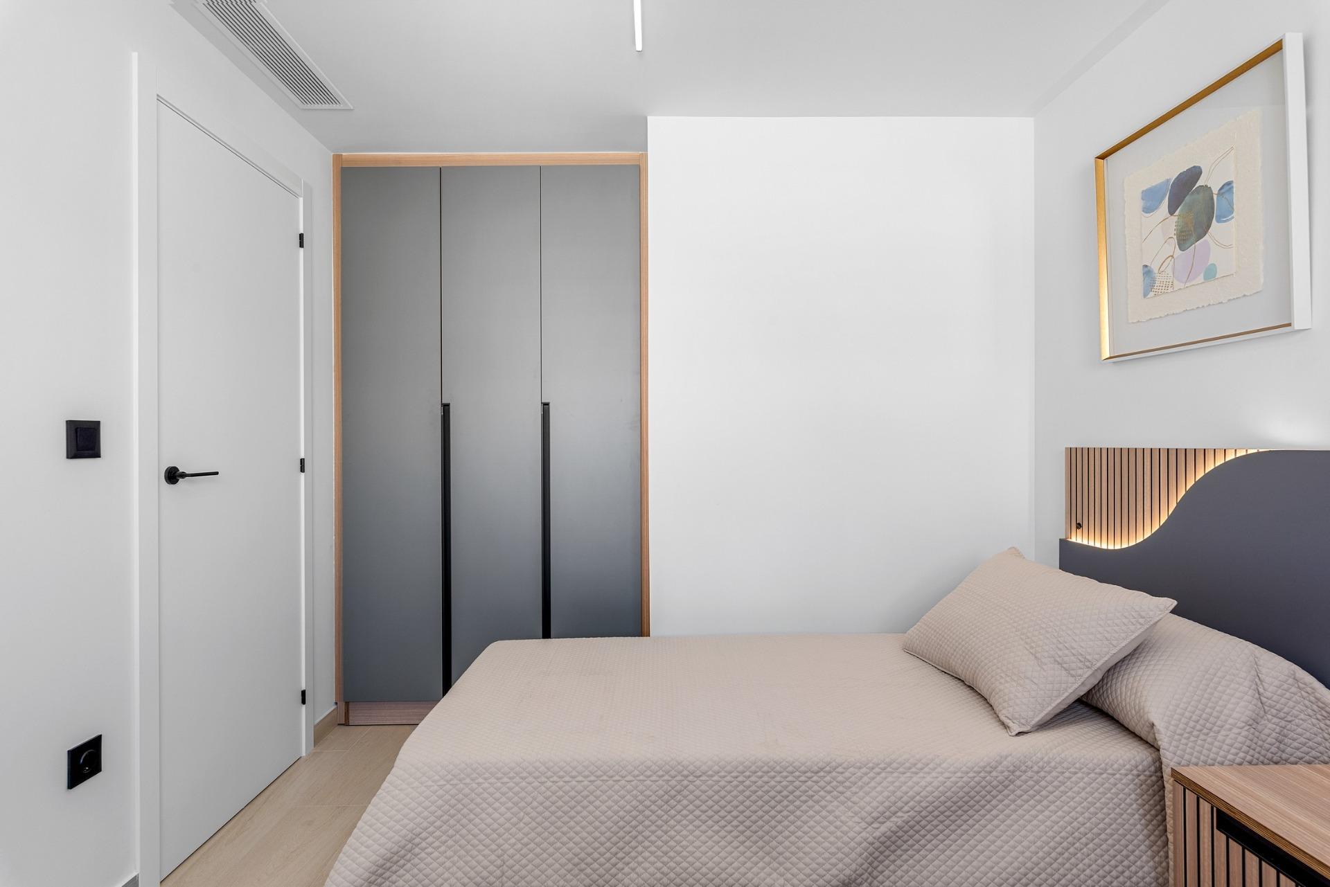 For sale - 2 Bedroom 2 Bathroom Penthouse in Guardamar del Segura - El Raso  - Alicante