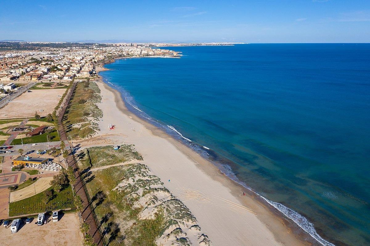 For sale - 3 Bedroom 2 Bathroom Villa in Pilar de La Horadada - Pilar De La Horadada  - Alicante