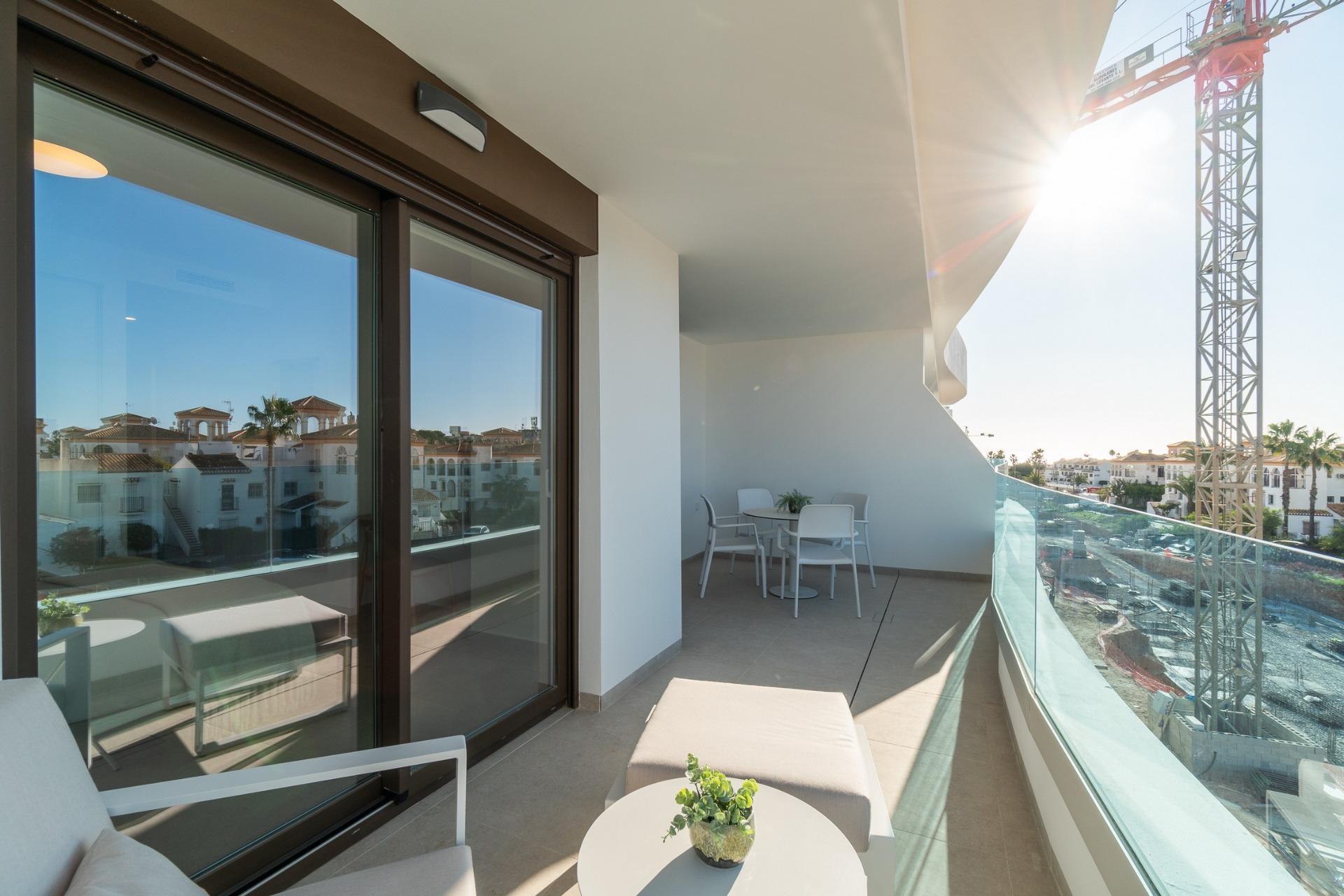 For sale - 3 Bedroom 2 Bathroom Penthouse in Orihuela Costa - Playa Flamenca  - Alicante
